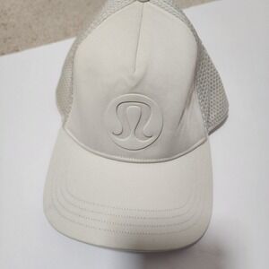 Lululemon Women's Lightweight‎ Running Hat Adjustable Back Strap Beige S/M